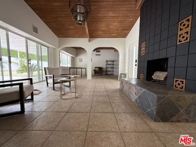 2341 N Duane Road, Palm Springs, CA 92262