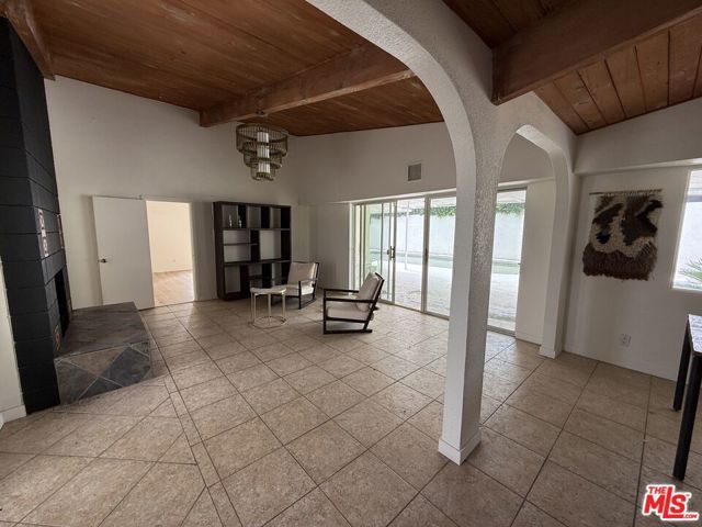 2341 N Duane Road, Palm Springs, CA 92262