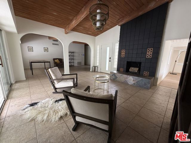 2341 N Duane Road, Palm Springs, CA 92262