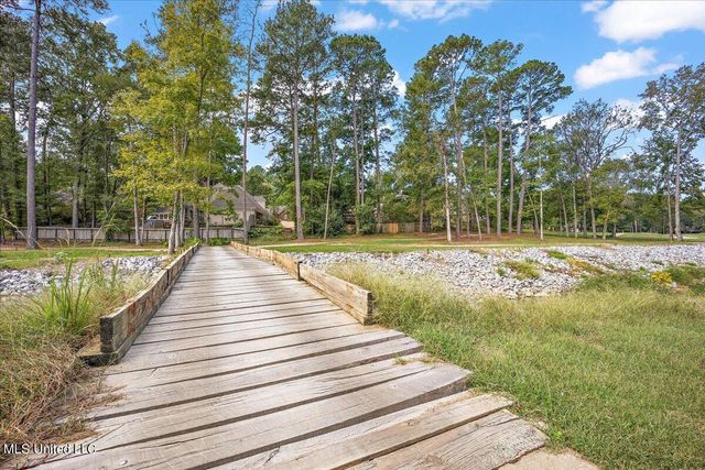 512 Dixton Drive, Brandon, MS 39047