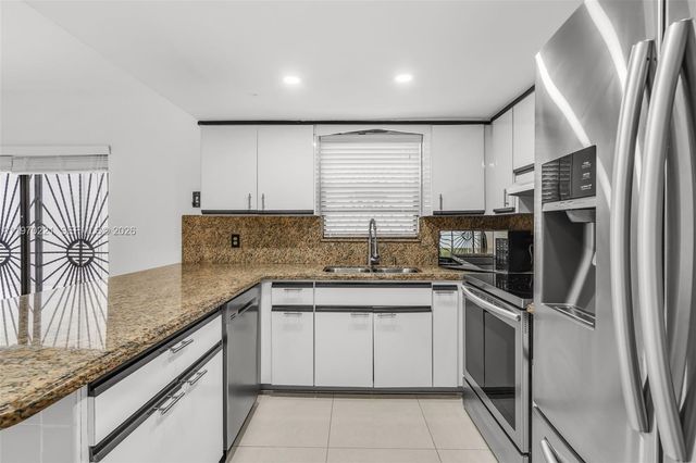 9940 SW 136th Ct, Miami, FL 33186