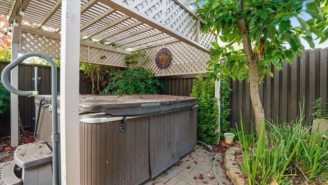 3014 Great Egret Way, Sacramento, CA 95834