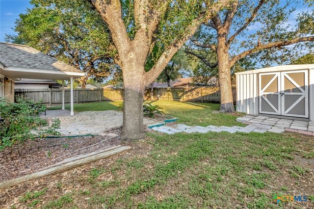 111 Concord Lane, Victoria, TX 77901