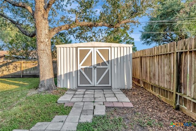 111 Concord Lane, Victoria, TX 77901