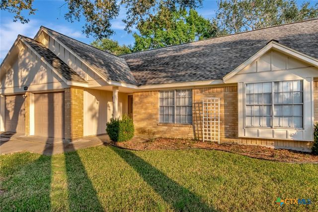 111 Concord Lane, Victoria, TX 77901