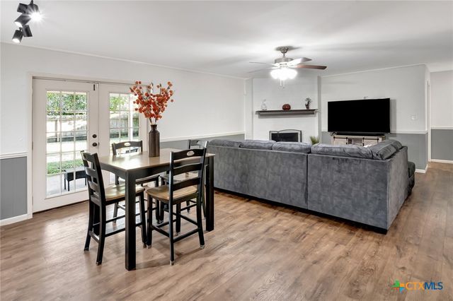 111 Concord Lane, Victoria, TX 77901