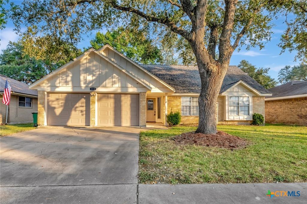 111 Concord Lane, Victoria, TX 77901