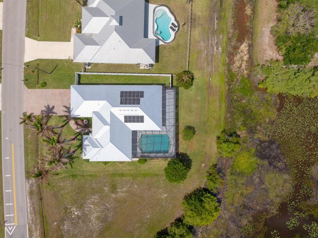 5339 NW Milner Drive, Port St. Lucie, FL 34983