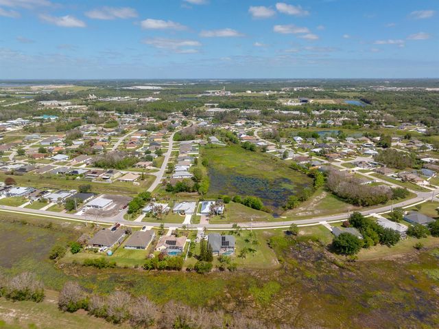 5339 NW Milner Drive, Port St. Lucie, FL 34983