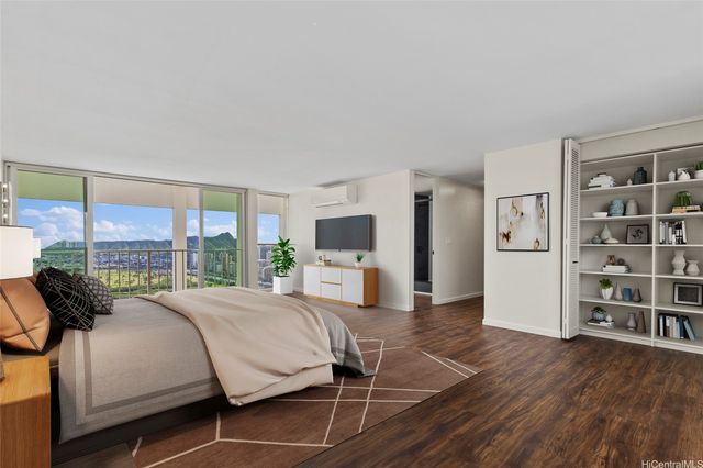 555 University Avenue PH1, Honolulu, HI 96826