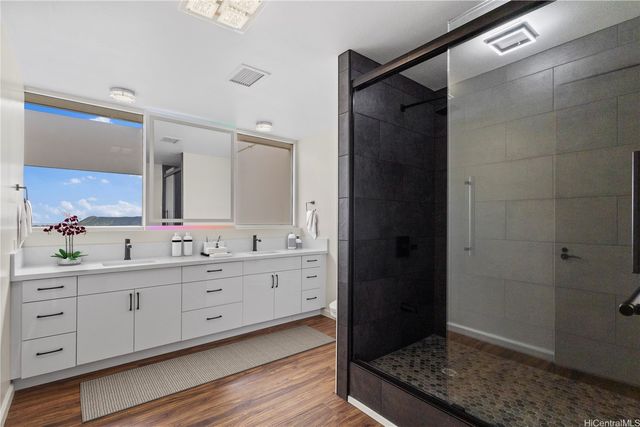 555 University Avenue PH1, Honolulu, HI 96826