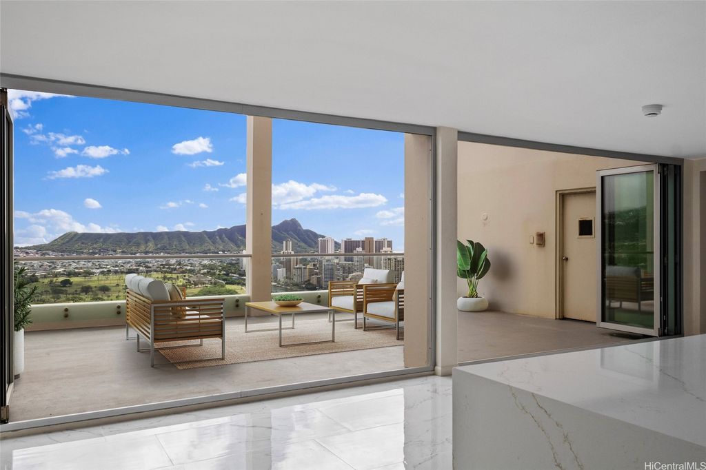 555 University Avenue PH1, Honolulu, HI 96826