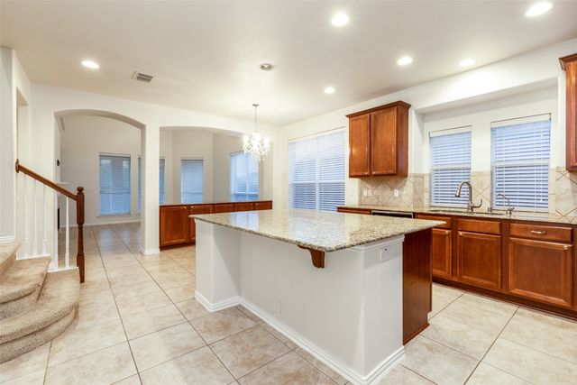 592 Burning Oak Drive, Frisco, TX 75036