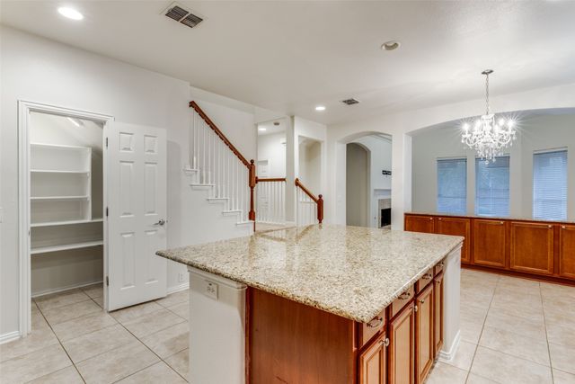 592 Burning Oak Drive, Frisco, TX 75036