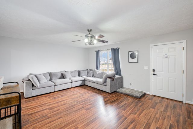 127 Mallow Dr, Christiana, TN 37037