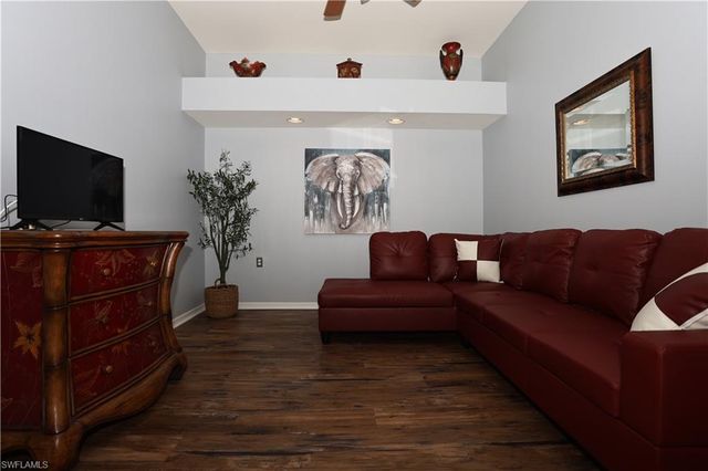 2770 Cypress Trace CIR 2423, Naples, FL 34119