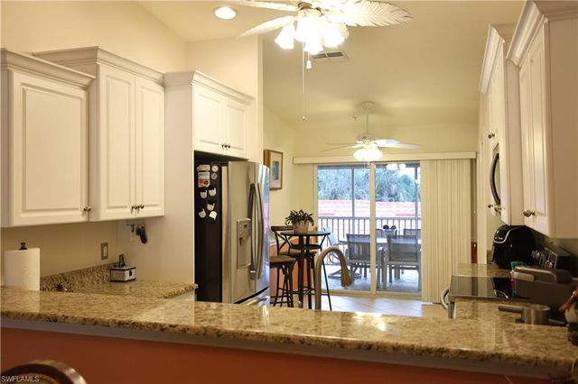 2770 Cypress Trace CIR 2423, Naples, FL 34119