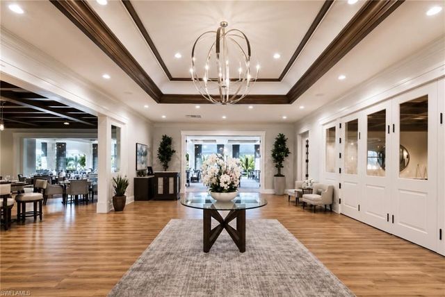2770 Cypress Trace CIR 2423, Naples, FL 34119