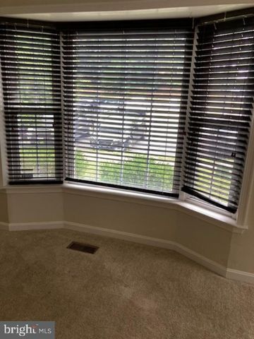 11846 CRITTON CIR, Woodbridge, VA 22192