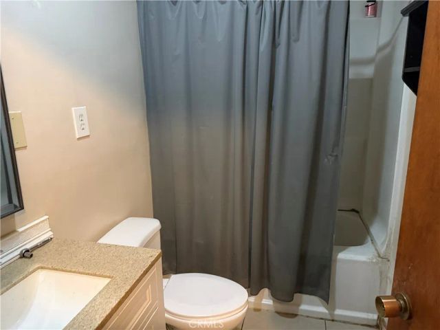 9096 Elm, Fontana, CA 92335