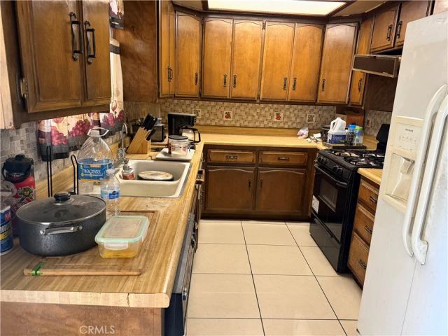 9096 Elm, Fontana, CA 92335