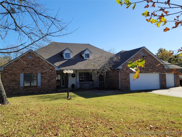 158 N Spinnaker Run, Stigler, OK 74462