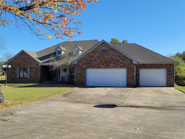 158 N Spinnaker Run, Stigler, OK 74462