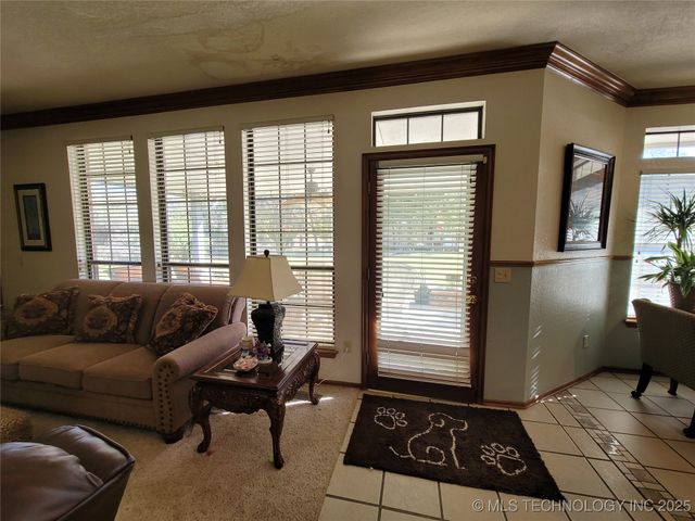 158 N Spinnaker Run, Stigler, OK 74462