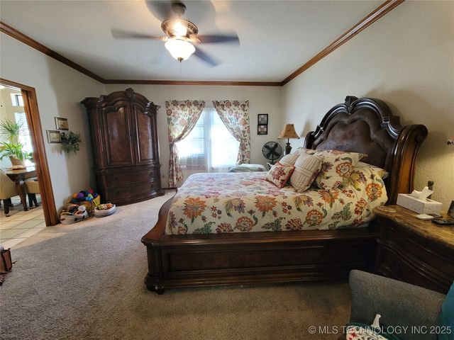 158 N Spinnaker Run, Stigler, OK 74462