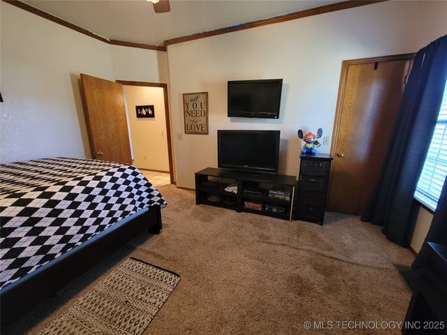 158 N Spinnaker Run, Stigler, OK 74462