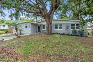 6837 TOM THUMB Drive, Jacksonville, FL 32210