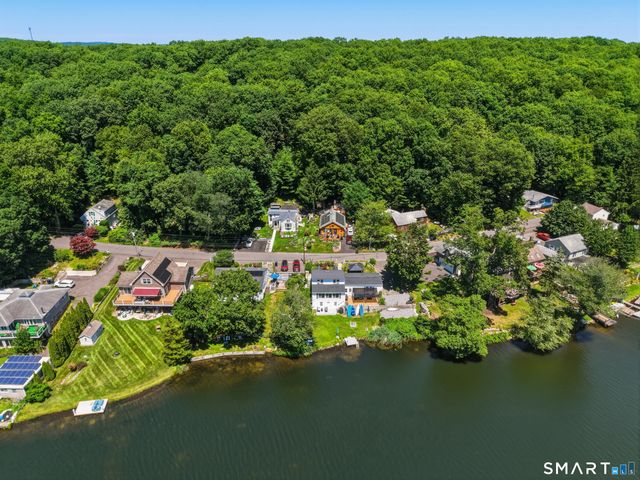 160 Lake Plymouth Boulevard, Plymouth, CT 06782
