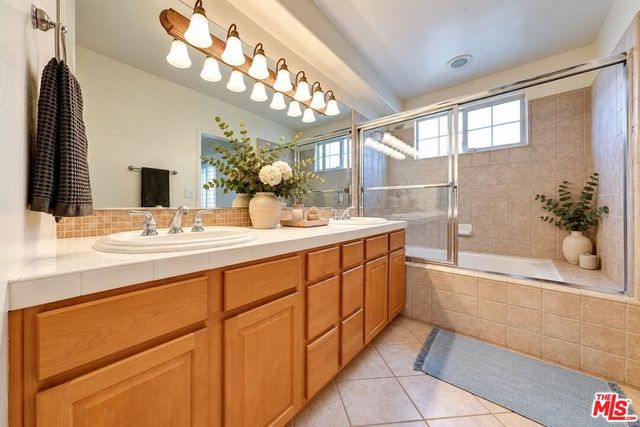 14544 Margate Street 4, Sherman Oaks, CA 91411