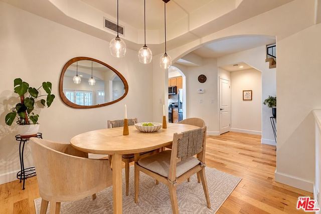 14544 Margate Street 4, Sherman Oaks, CA 91411