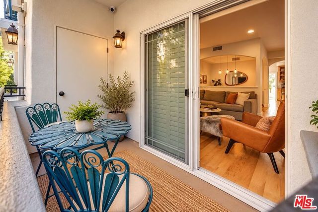 14544 Margate Street 4, Sherman Oaks, CA 91411