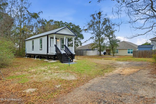220 Church Lane, Long Beach, MS 39560