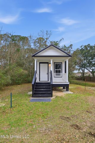 220 Church Lane, Long Beach, MS 39560