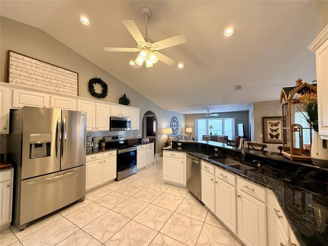 14049 SW 112TH CIRCLE, Dunnellon, FL 34432