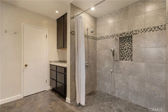 1560 Carnation Way, Upland, CA 91786