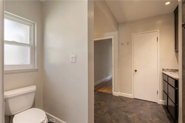 1560 Carnation Way, Upland, CA 91786