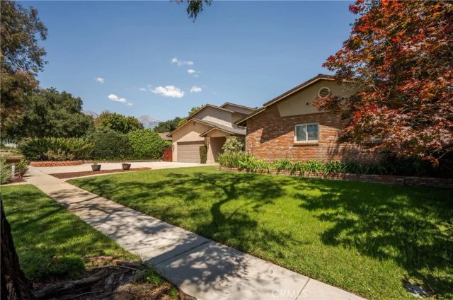 1560 Carnation Way, Upland, CA 91786