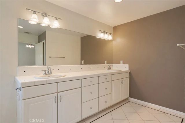 1560 Carnation Way, Upland, CA 91786