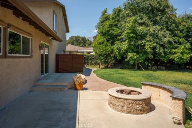 1560 Carnation Way, Upland, CA 91786