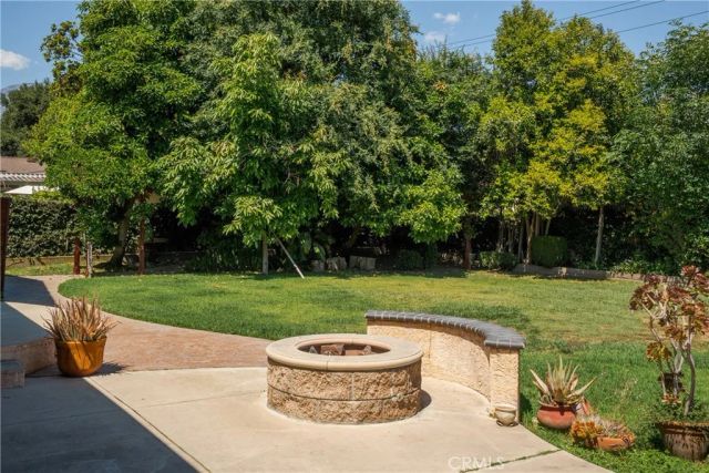 1560 Carnation Way, Upland, CA 91786