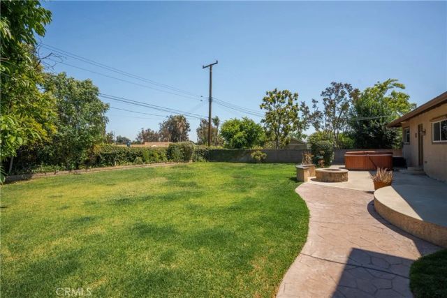 1560 Carnation Way, Upland, CA 91786