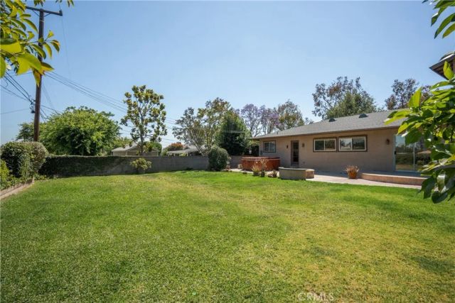 1560 Carnation Way, Upland, CA 91786