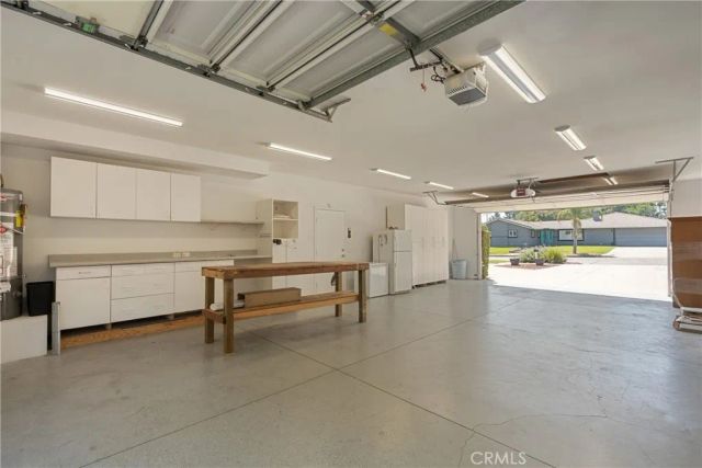 1560 Carnation Way, Upland, CA 91786