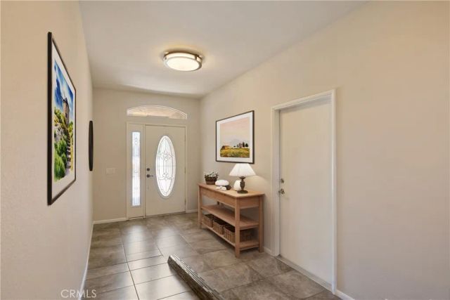 1560 Carnation Way, Upland, CA 91786