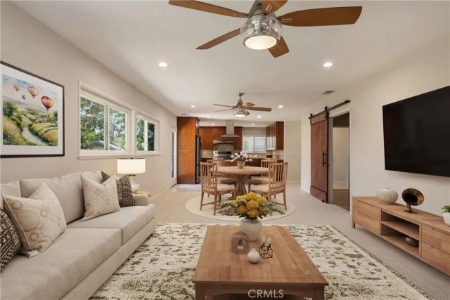 1560 Carnation Way, Upland, CA 91786