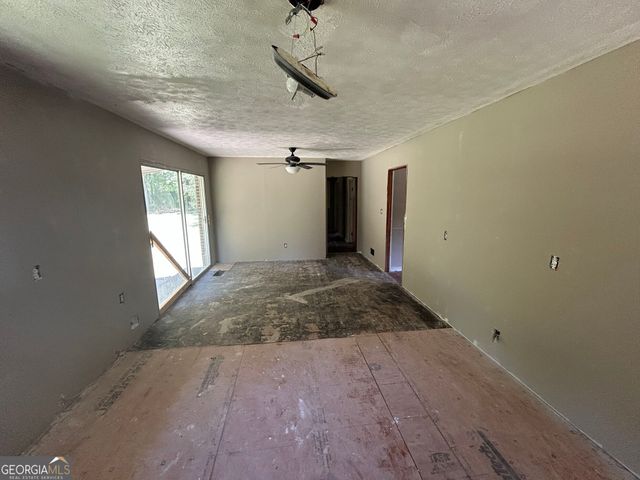 169 Kennedy Road, Griffin, GA 30223